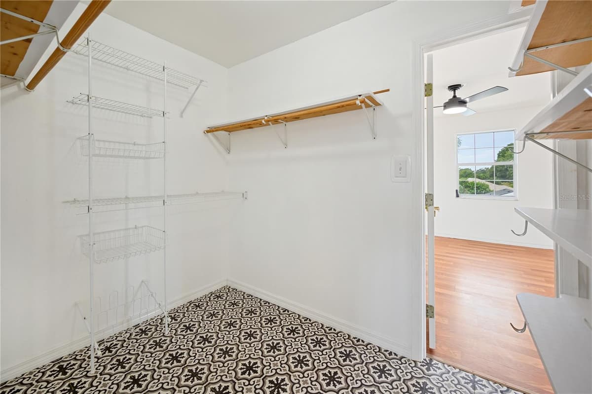 617 KERNEYWOOD STREET — photo 26 of 58