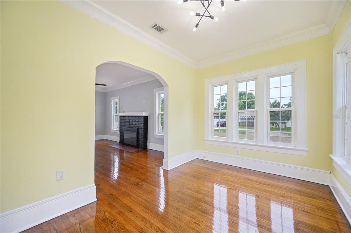 617 KERNEYWOOD STREET — photo 7 of 58
