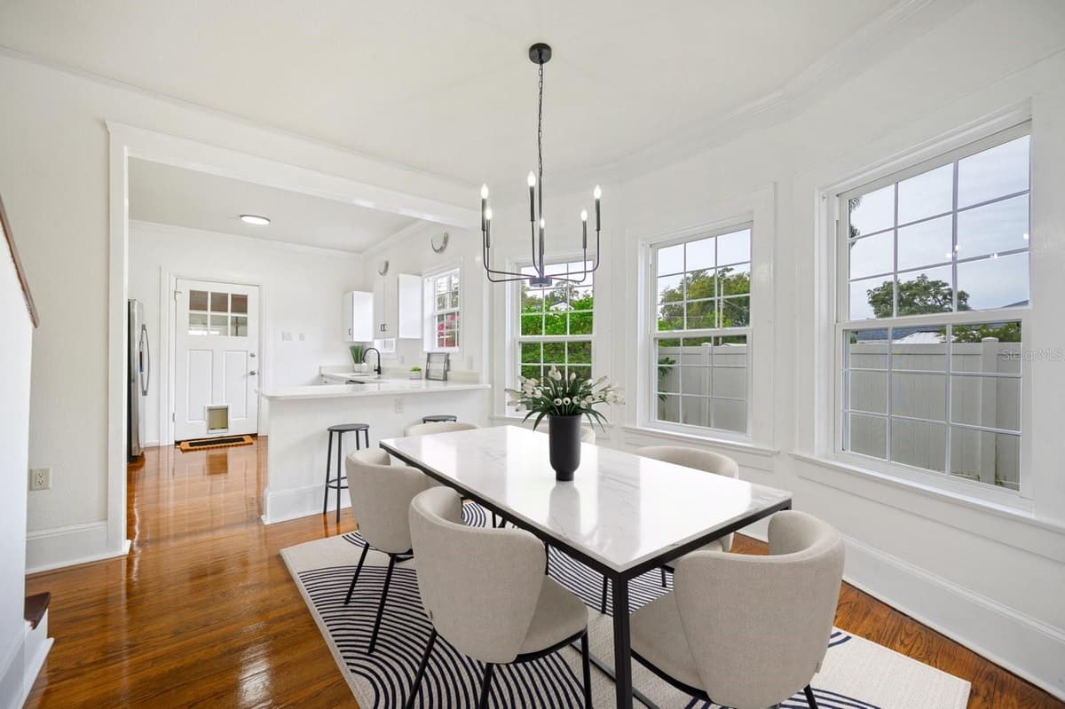 617 KERNEYWOOD STREET — photo 8 of 58