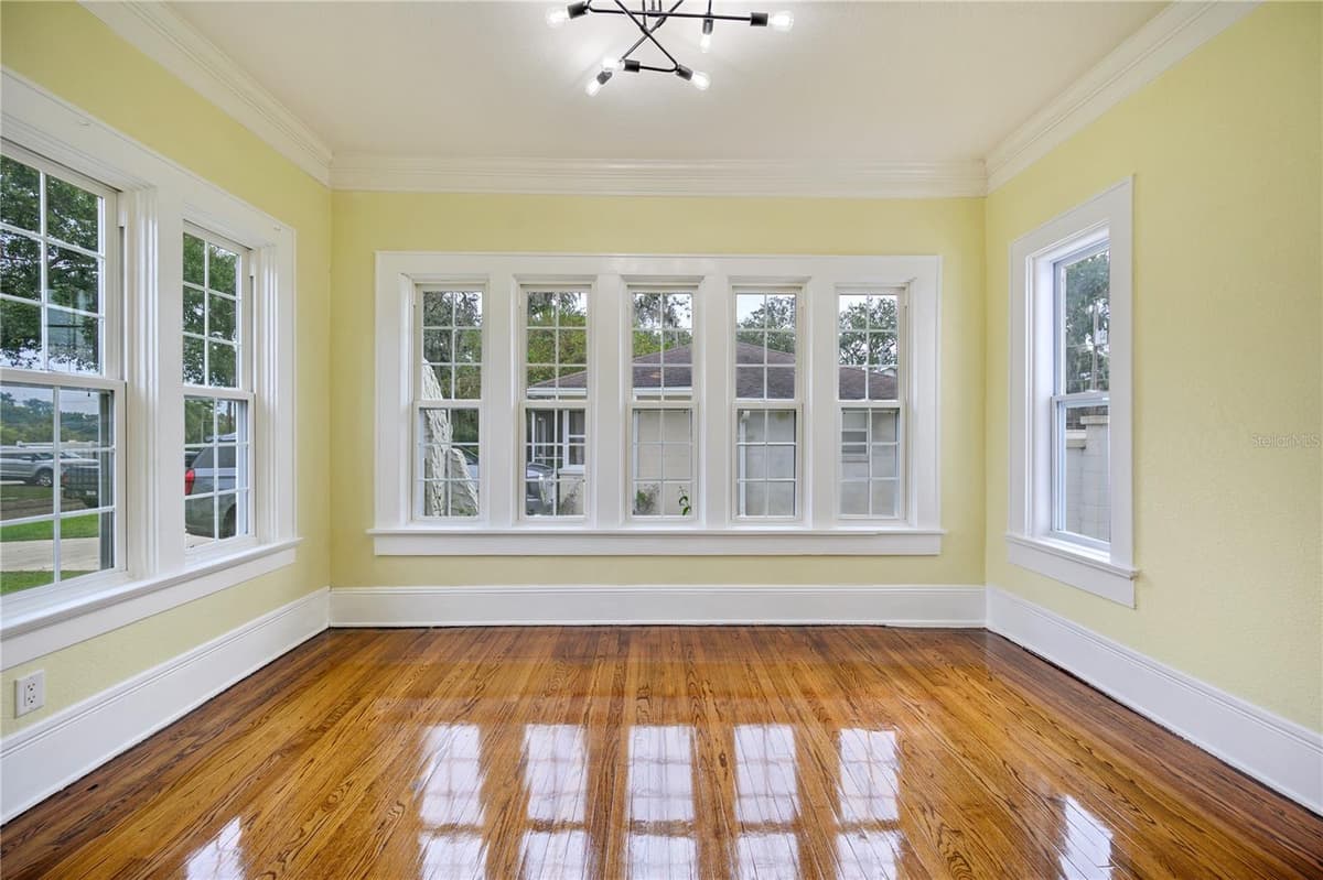 617 KERNEYWOOD STREET — photo 6 of 58