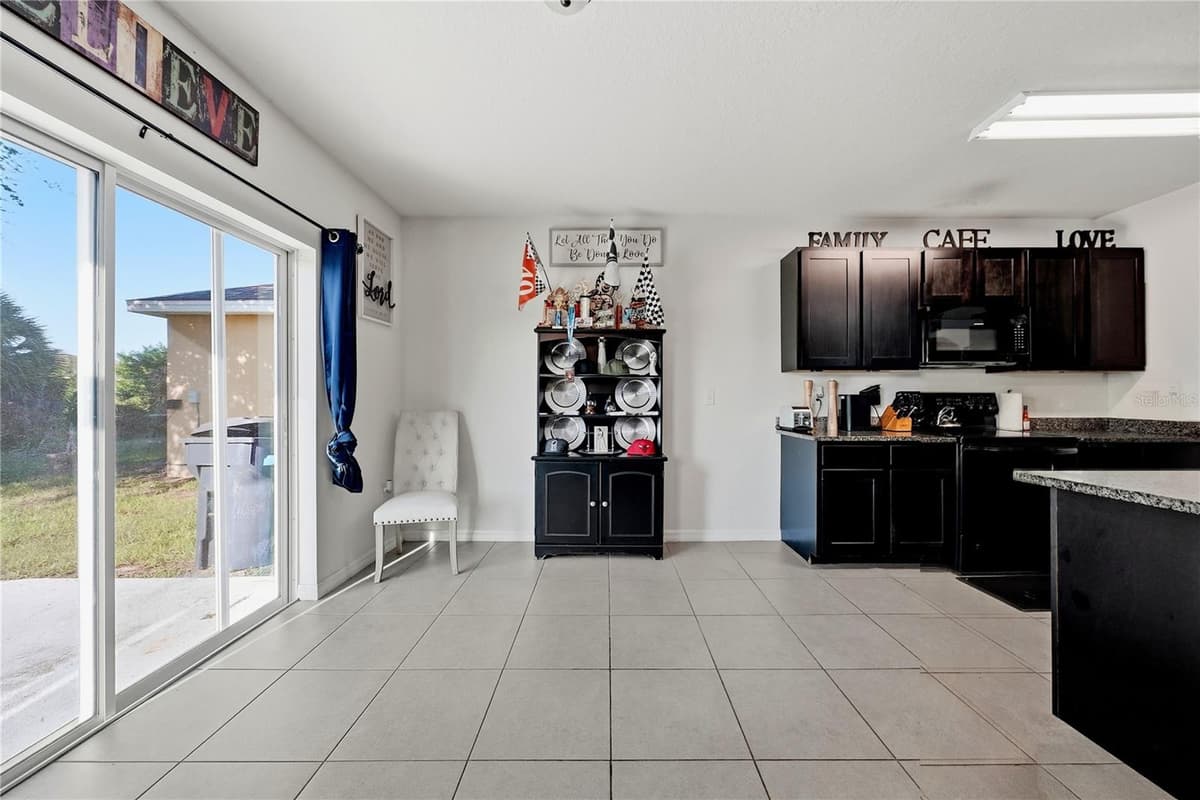 8128 HARWICH PORT LANE — photo 10 of 40