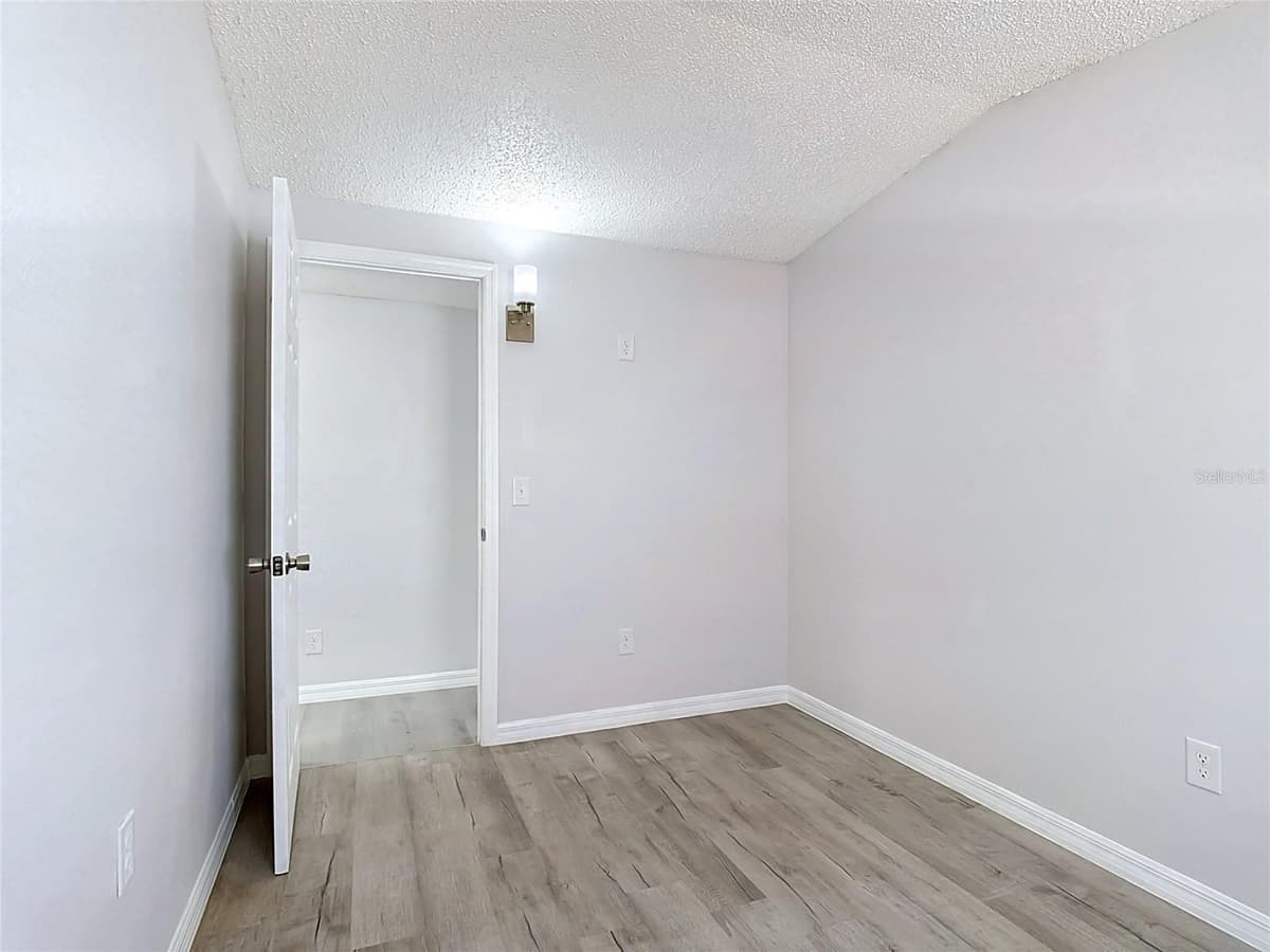 1406 FINNEY ROAD — photo 27 of 37