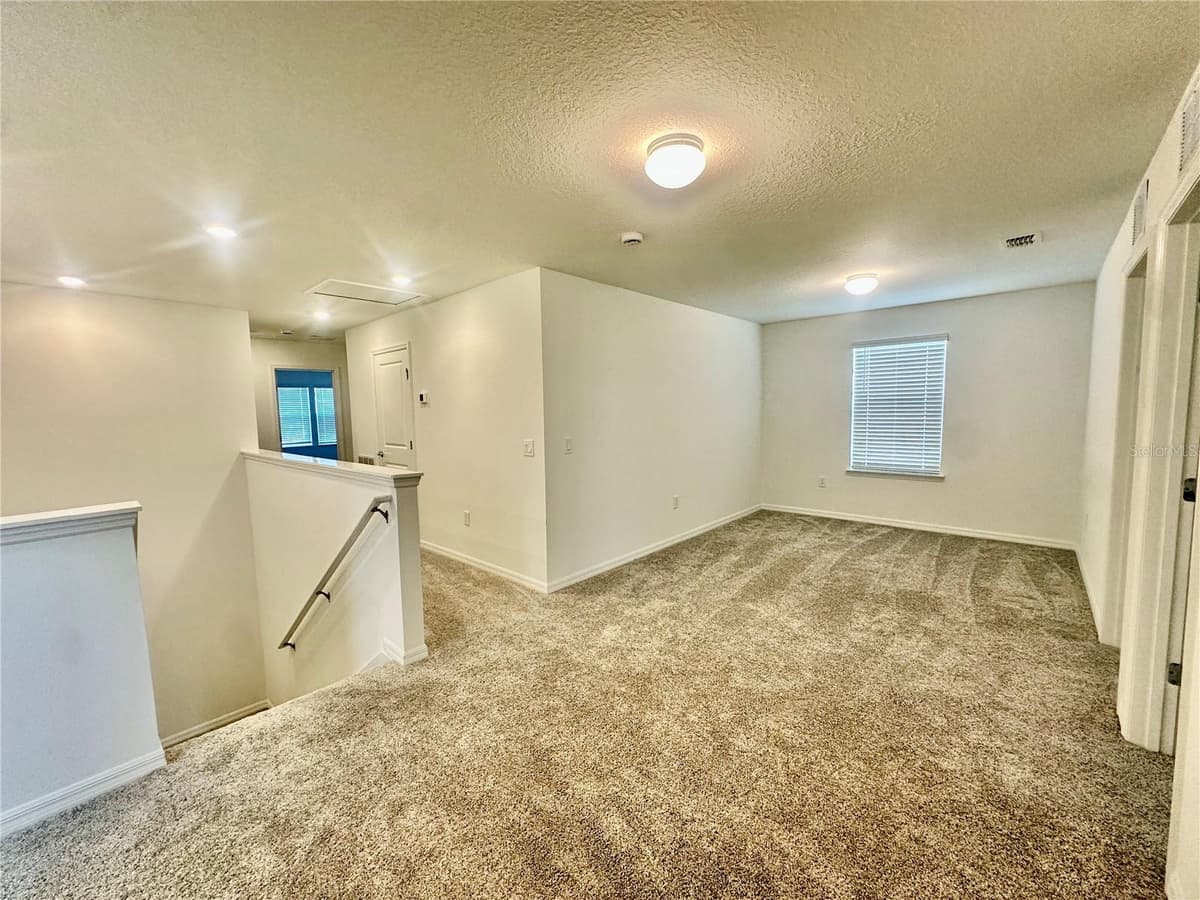 1066 SILVERLAKE BOULEVARD — photo 16 of 47