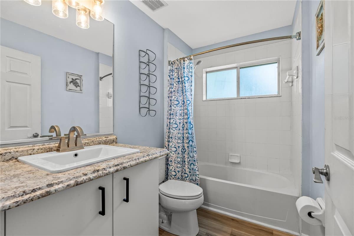 6816 AMICI COURT — photo 33 of 40