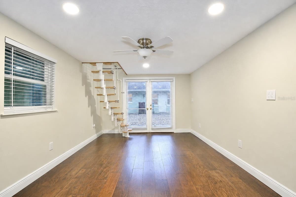 819 WESTMORELAND DRIVE — photo 31 of 37