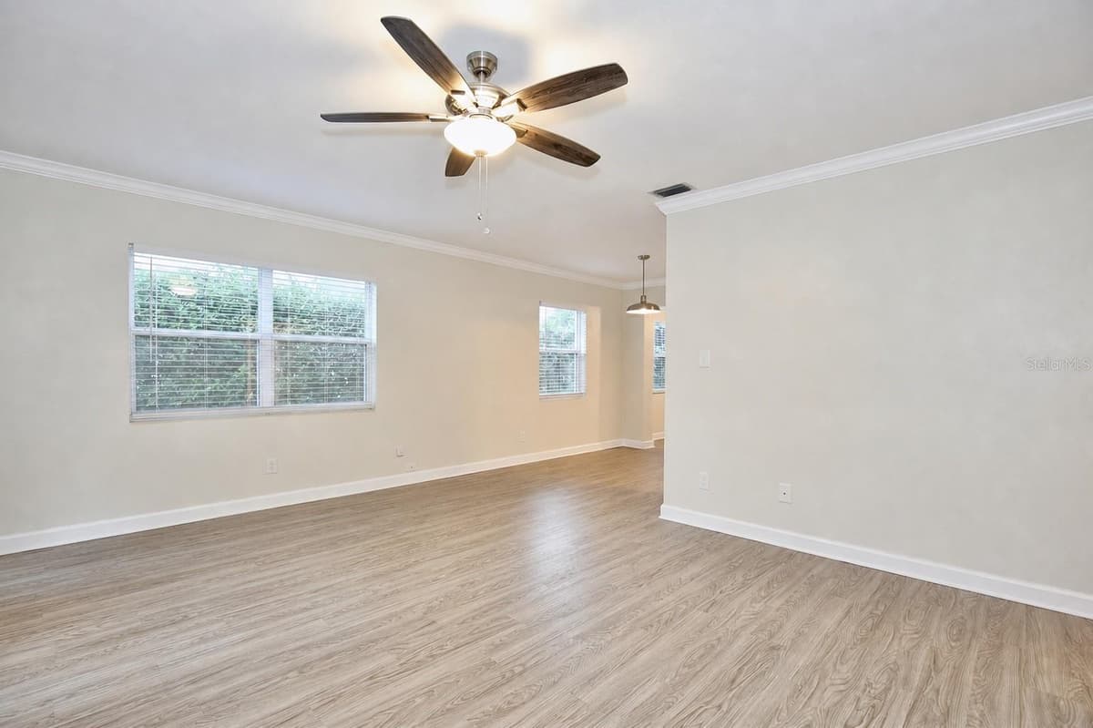 819 WESTMORELAND DRIVE — photo 5 of 37