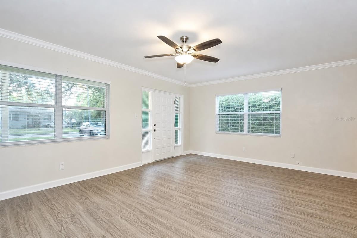 819 WESTMORELAND DRIVE — photo 4 of 37