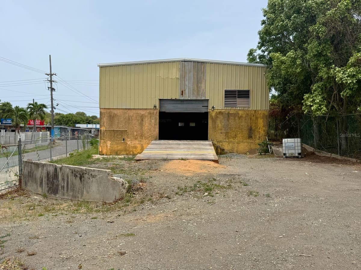 KM 1.6 ROUTE 200 — photo 11 of 11