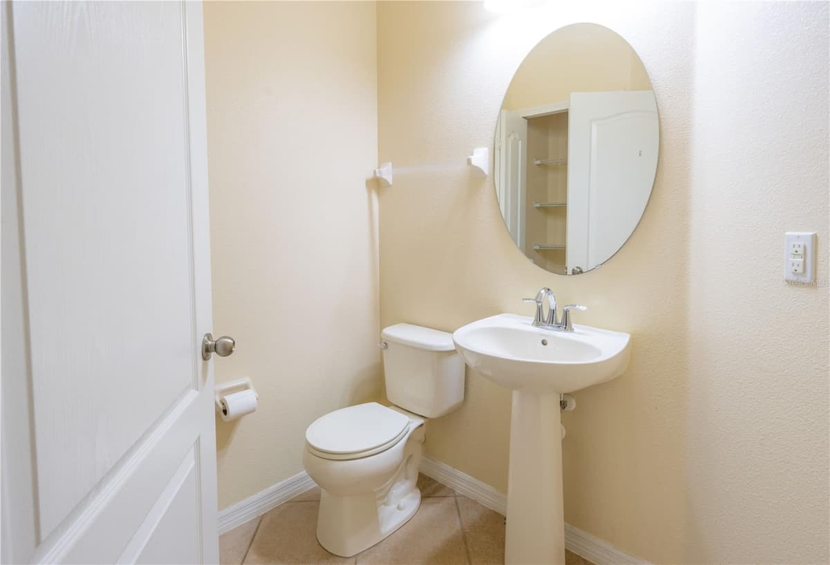 15510 CAMPDEN STREET — photo 6 of 14