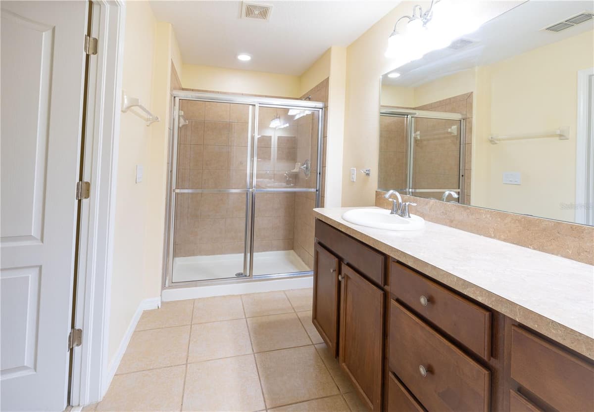 15510 CAMPDEN STREET — photo 11 of 14