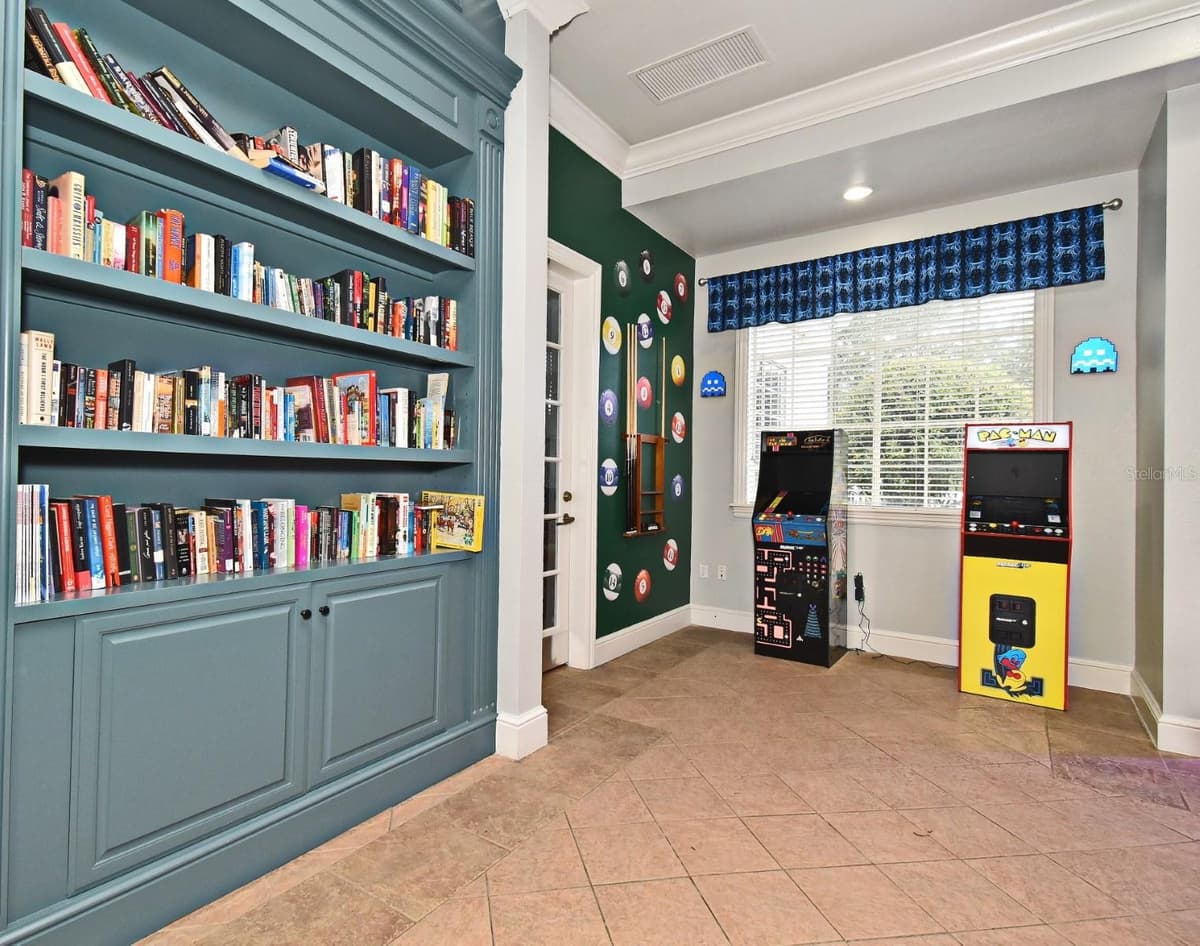 8811 DUNES COURT — photo 33 of 53