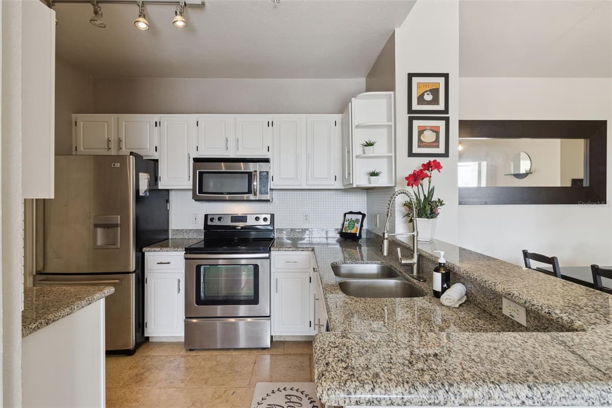8811 DUNES COURT — photo 10 of 53