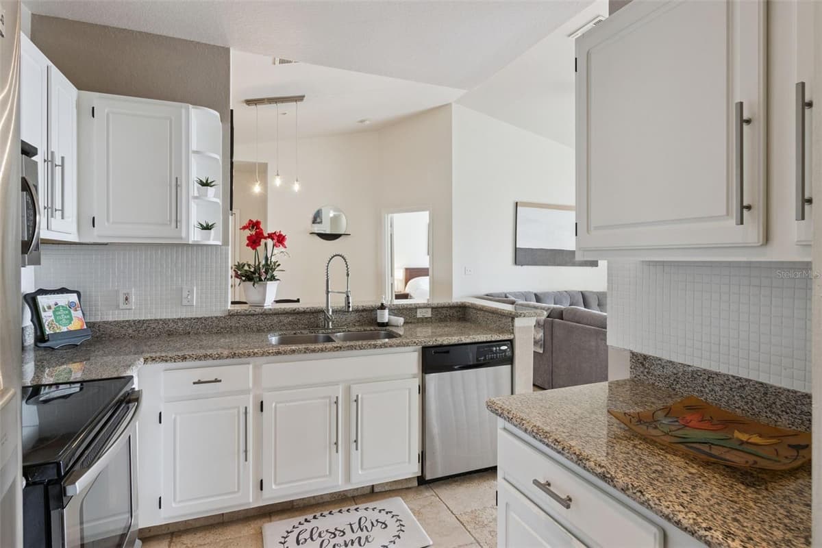 8811 DUNES COURT — photo 14 of 53