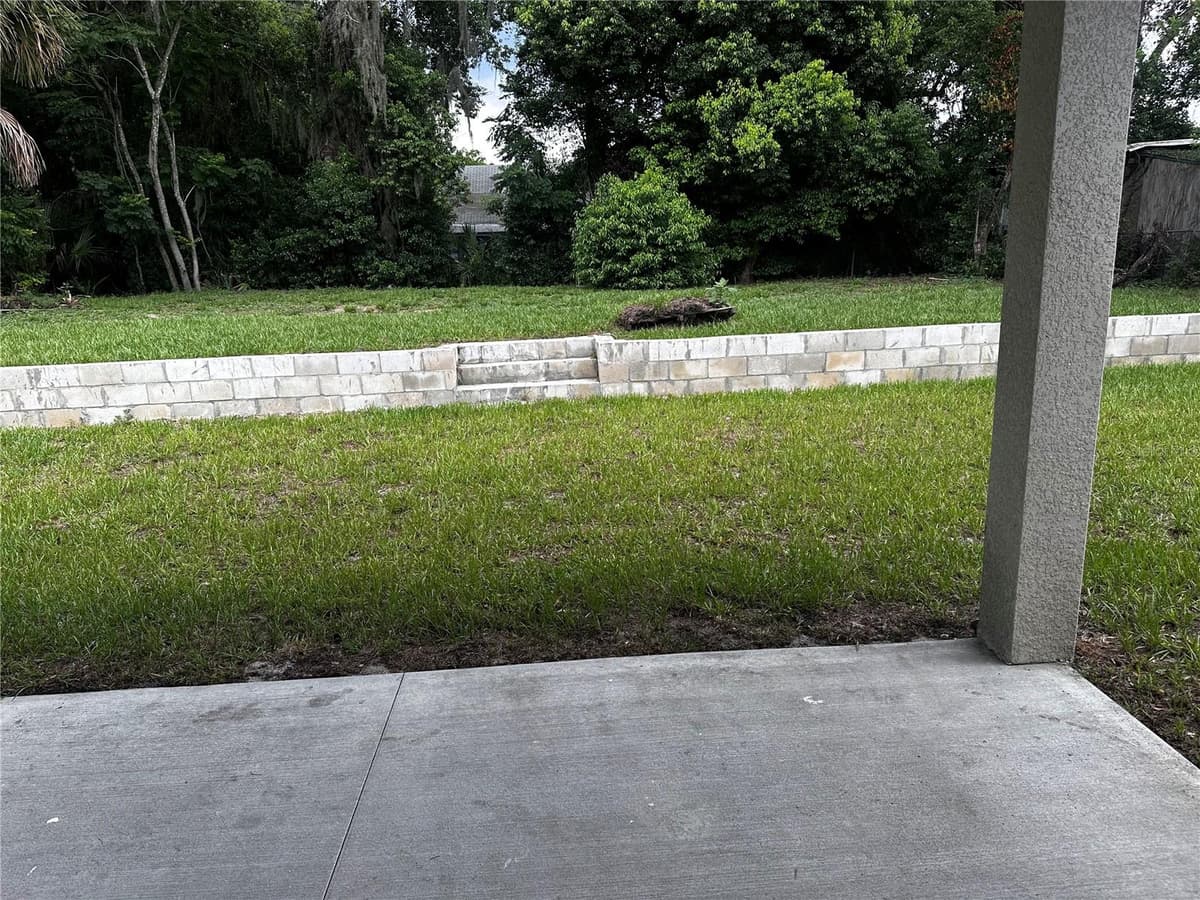 221 EUCLID AVENUE — photo 16 of 17
