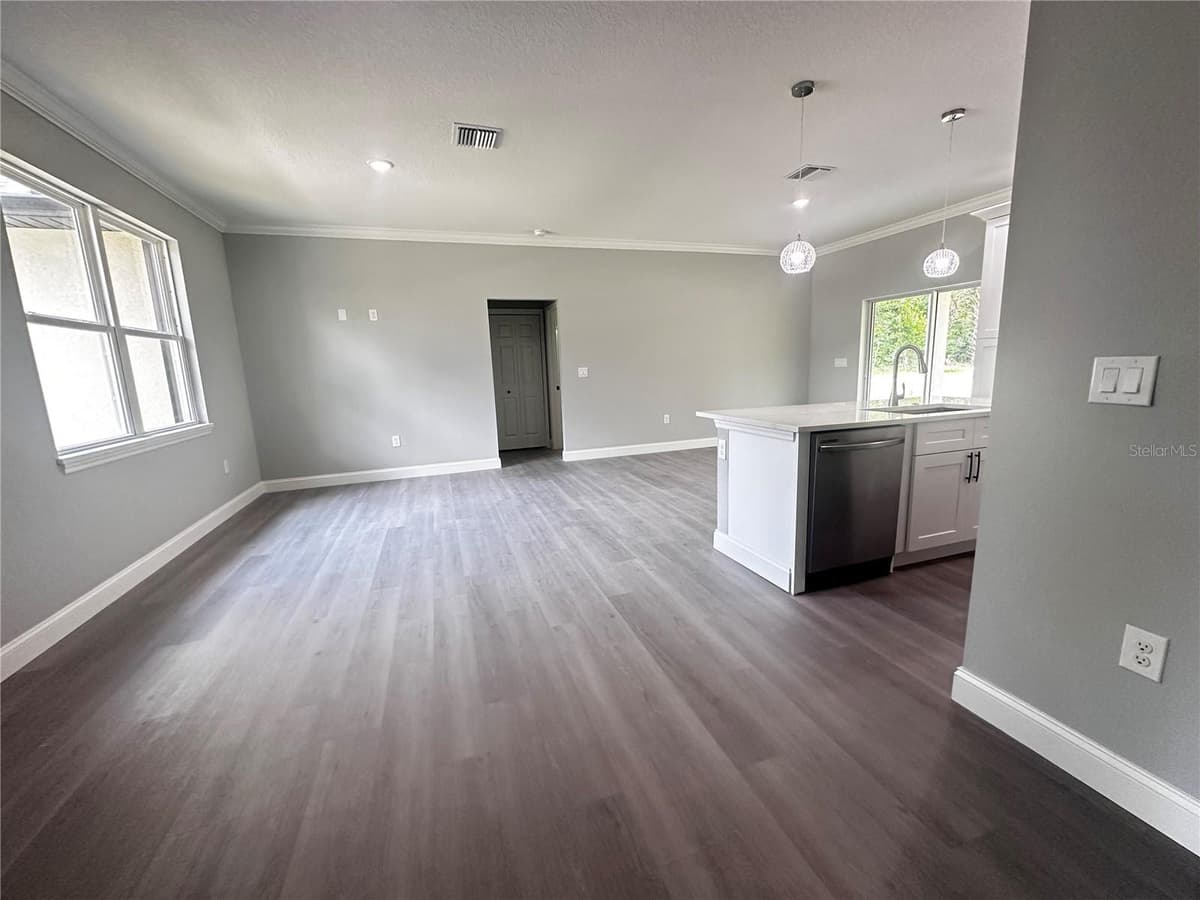 221 EUCLID AVENUE — photo 8 of 17