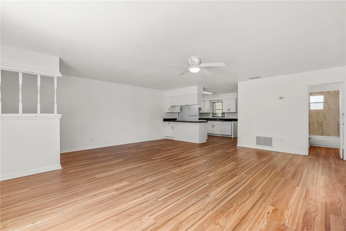 2304 INDIA PALM DRIVE — photo 6 of 32