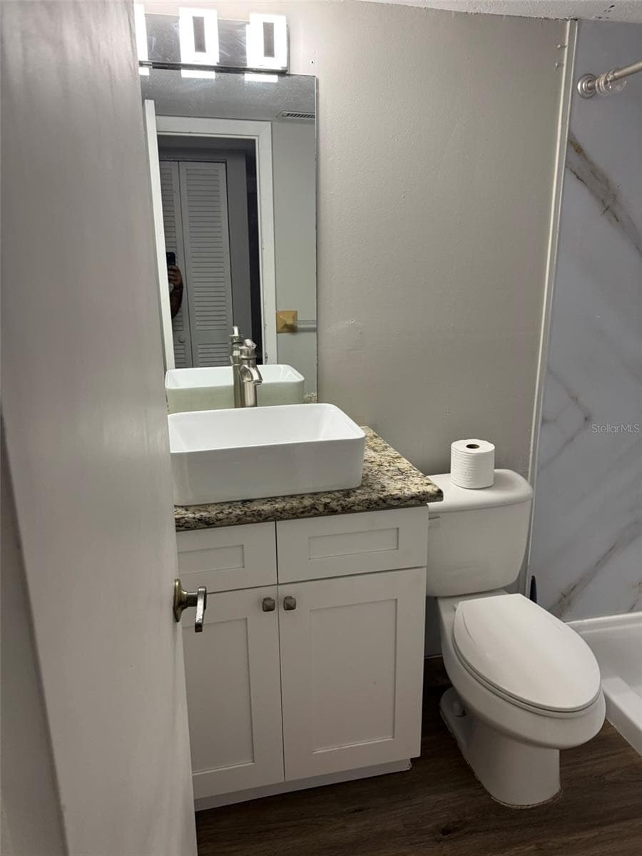 4008 MURIEL PLACE — photo 11 of 22