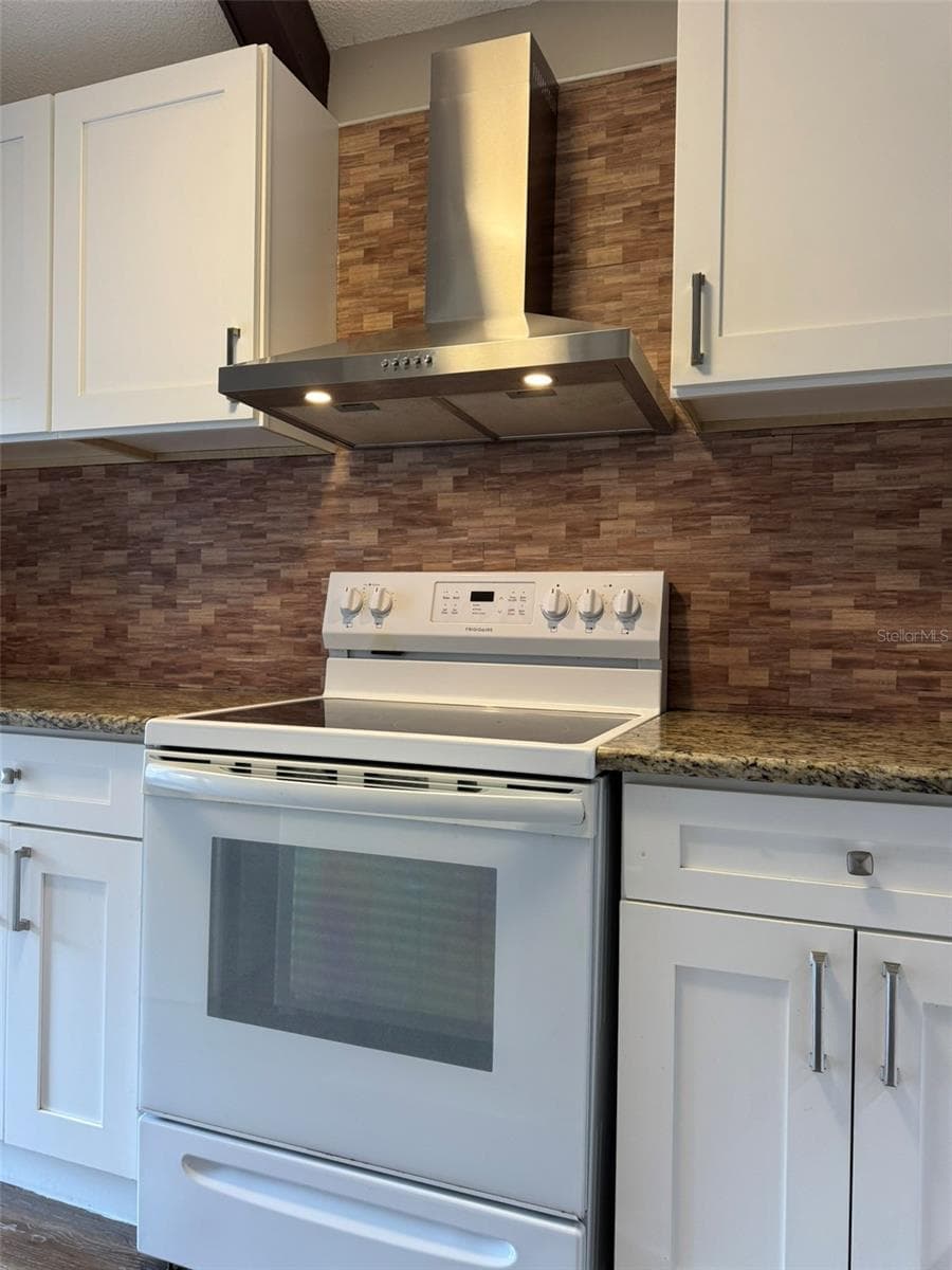 4008 MURIEL PLACE — photo 8 of 22