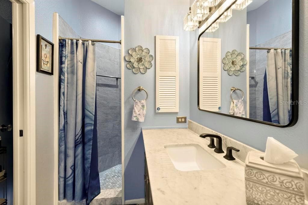 852 FRANKLIN CIRCLE — photo 15 of 30