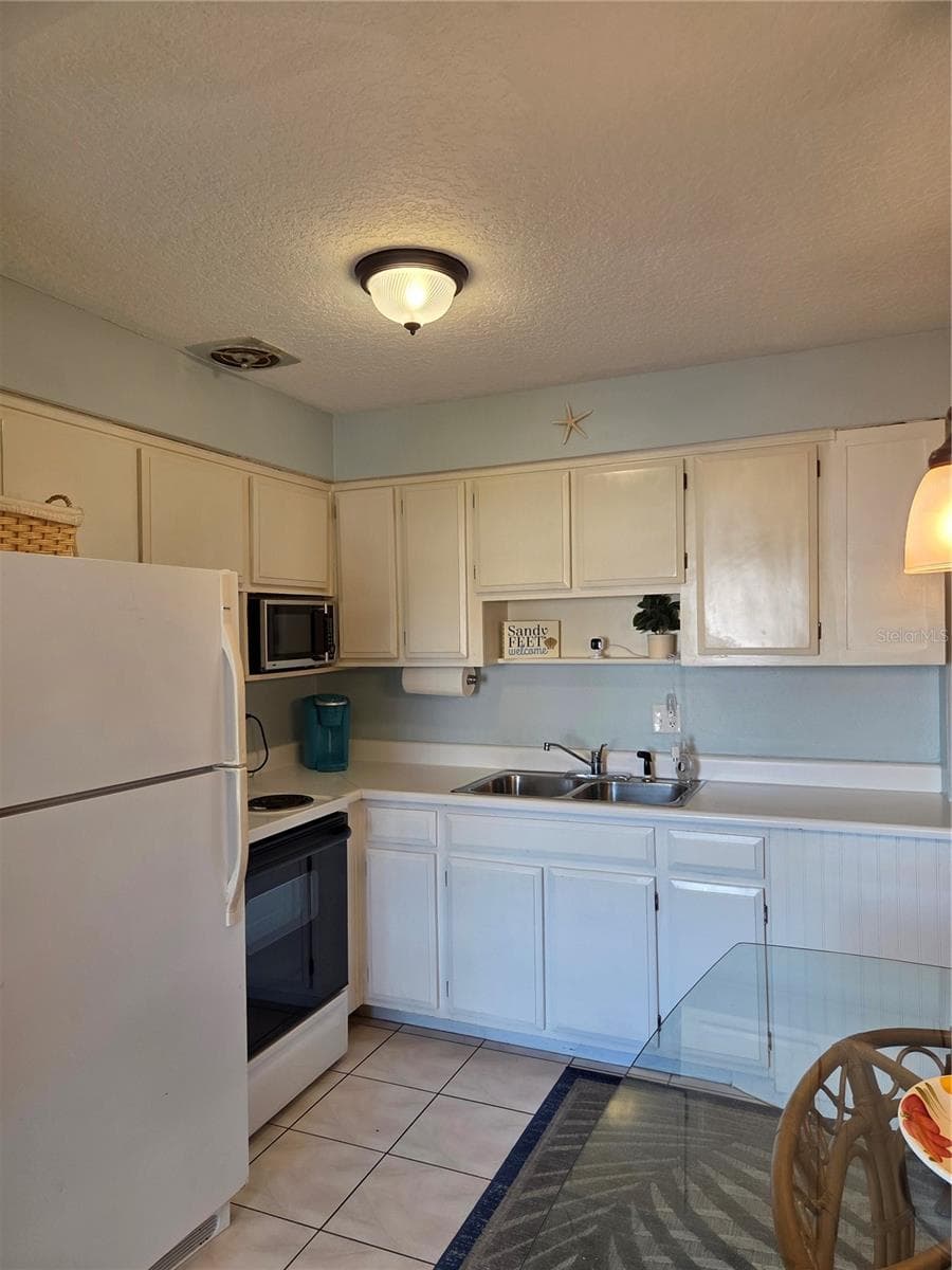 3150 ATLANTIC AVENUE — photo 8 of 29