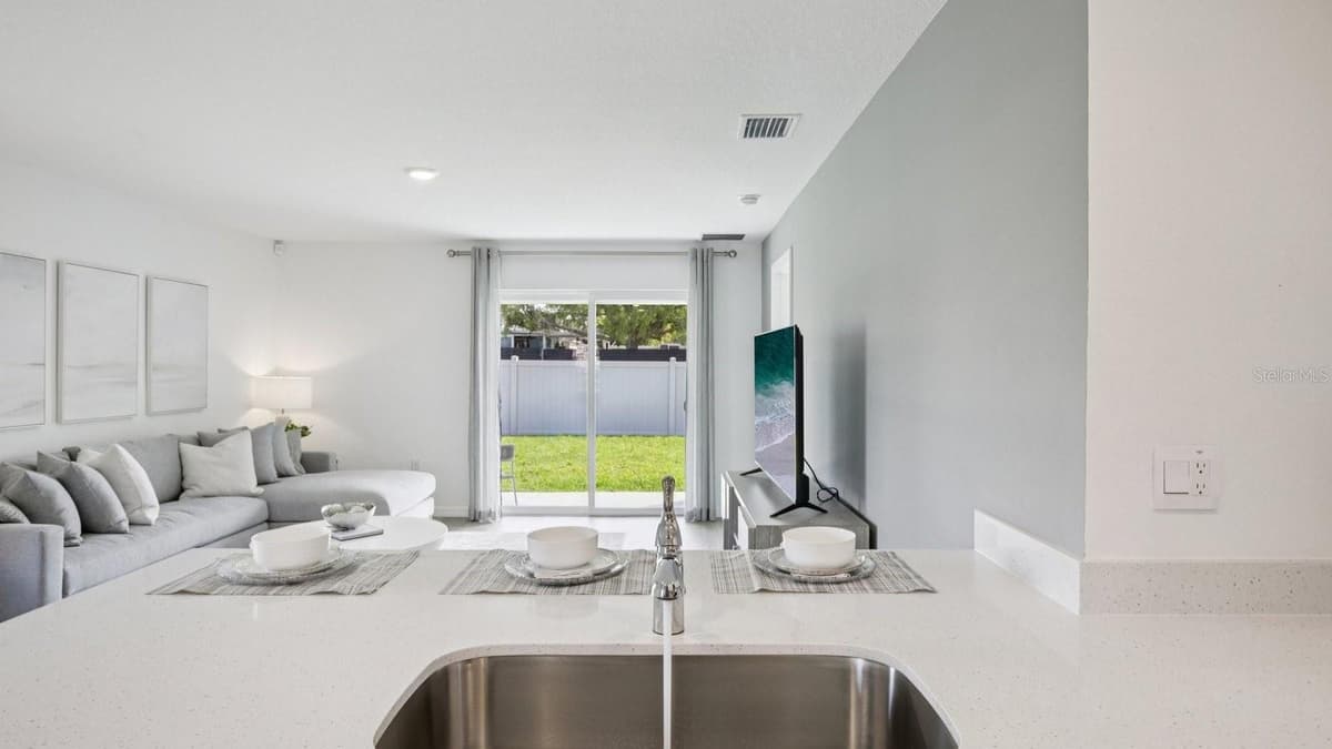 15032 COLTMAN HILL PLACE — photo 15 of 31