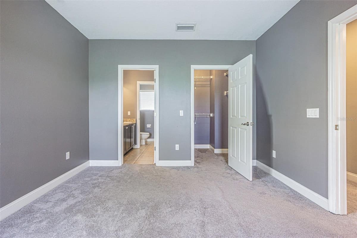 4511 LEGACY PARK DRIVE — photo 7 of 30