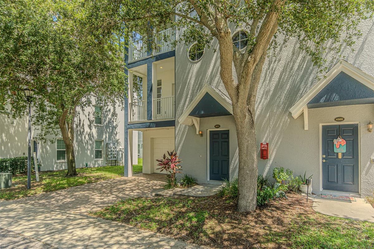 4511 LEGACY PARK DRIVE — photo 1 of 30