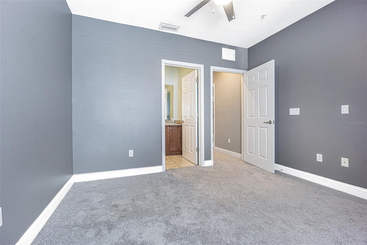 4511 LEGACY PARK DRIVE — photo 11 of 30