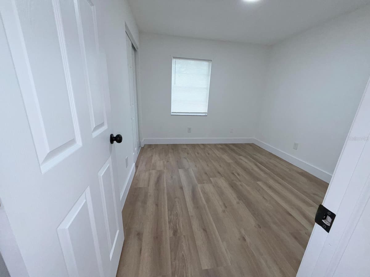 144 HIDALGO AVENUE — photo 29 of 34
