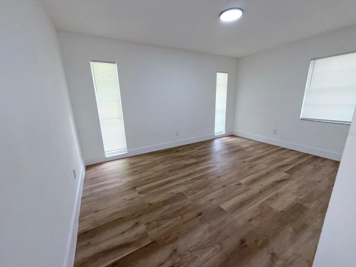 144 HIDALGO AVENUE — photo 30 of 34