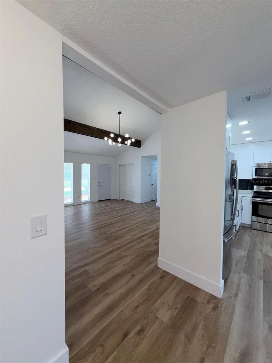 144 HIDALGO AVENUE — photo 13 of 34