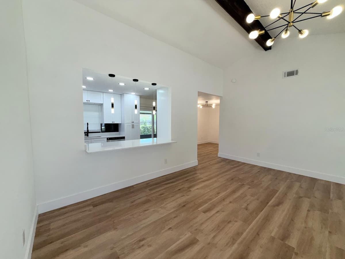 144 HIDALGO AVENUE — photo 6 of 34
