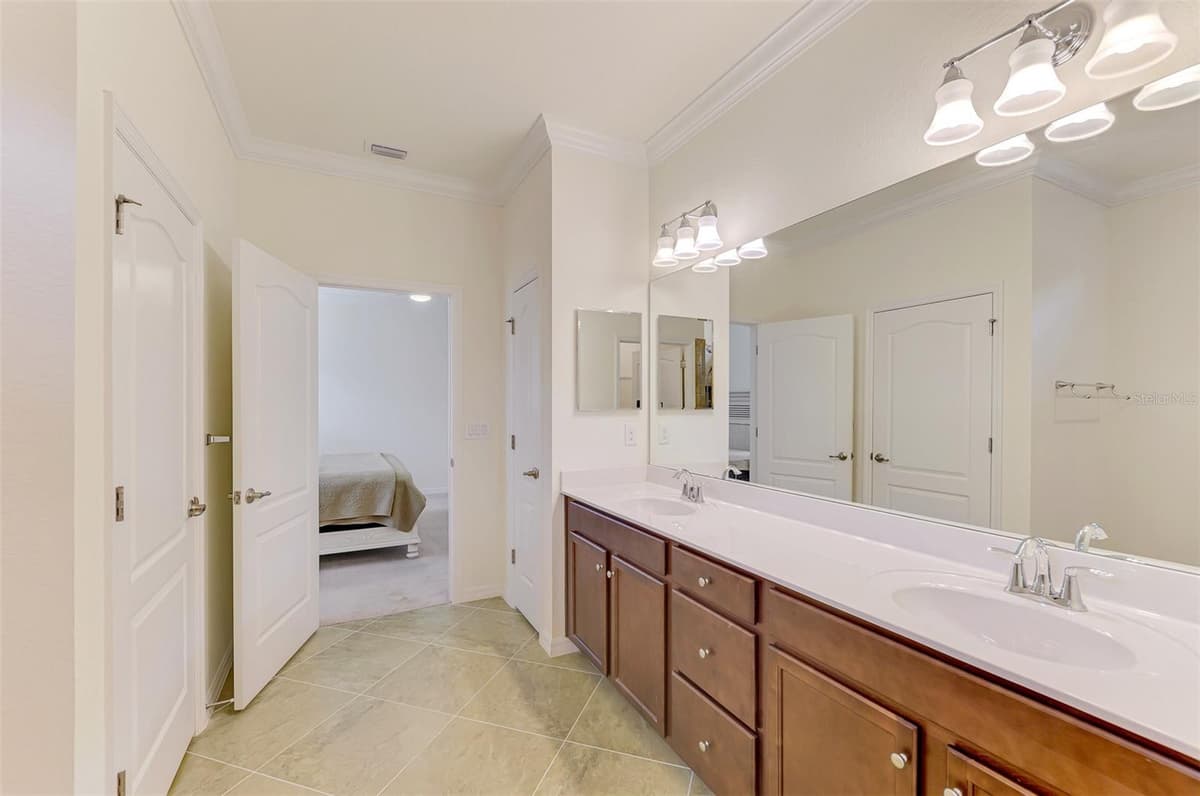 10065 COZY GROVE DRIVE — photo 34 of 100