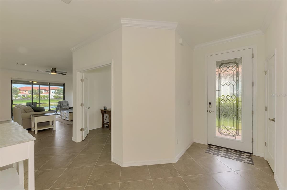 10065 COZY GROVE DRIVE — photo 10 of 100