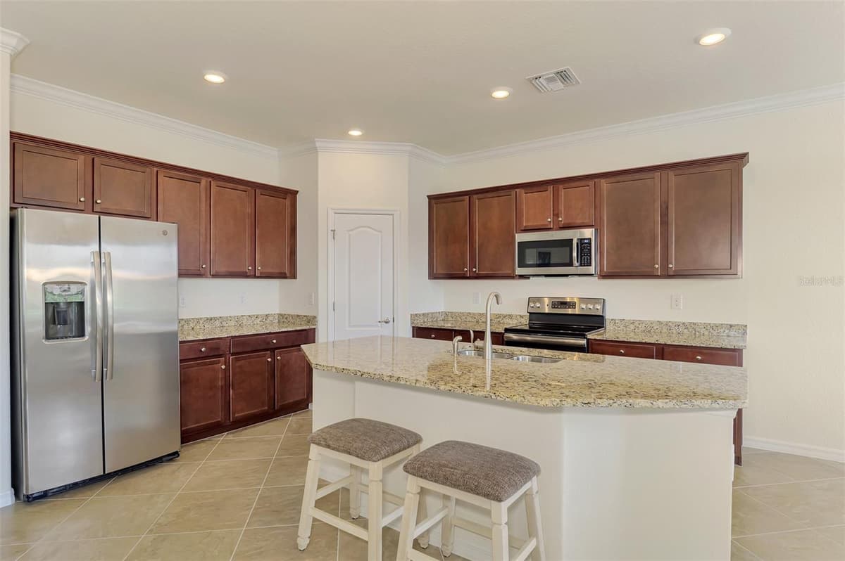 10065 COZY GROVE DRIVE — photo 19 of 100
