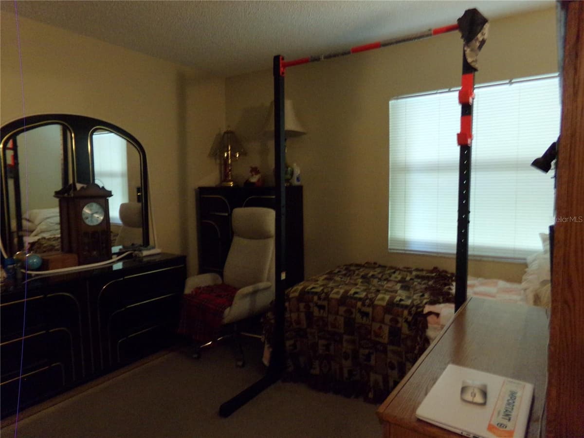 110 CYPRESS WOODS CT — photo 17 of 31