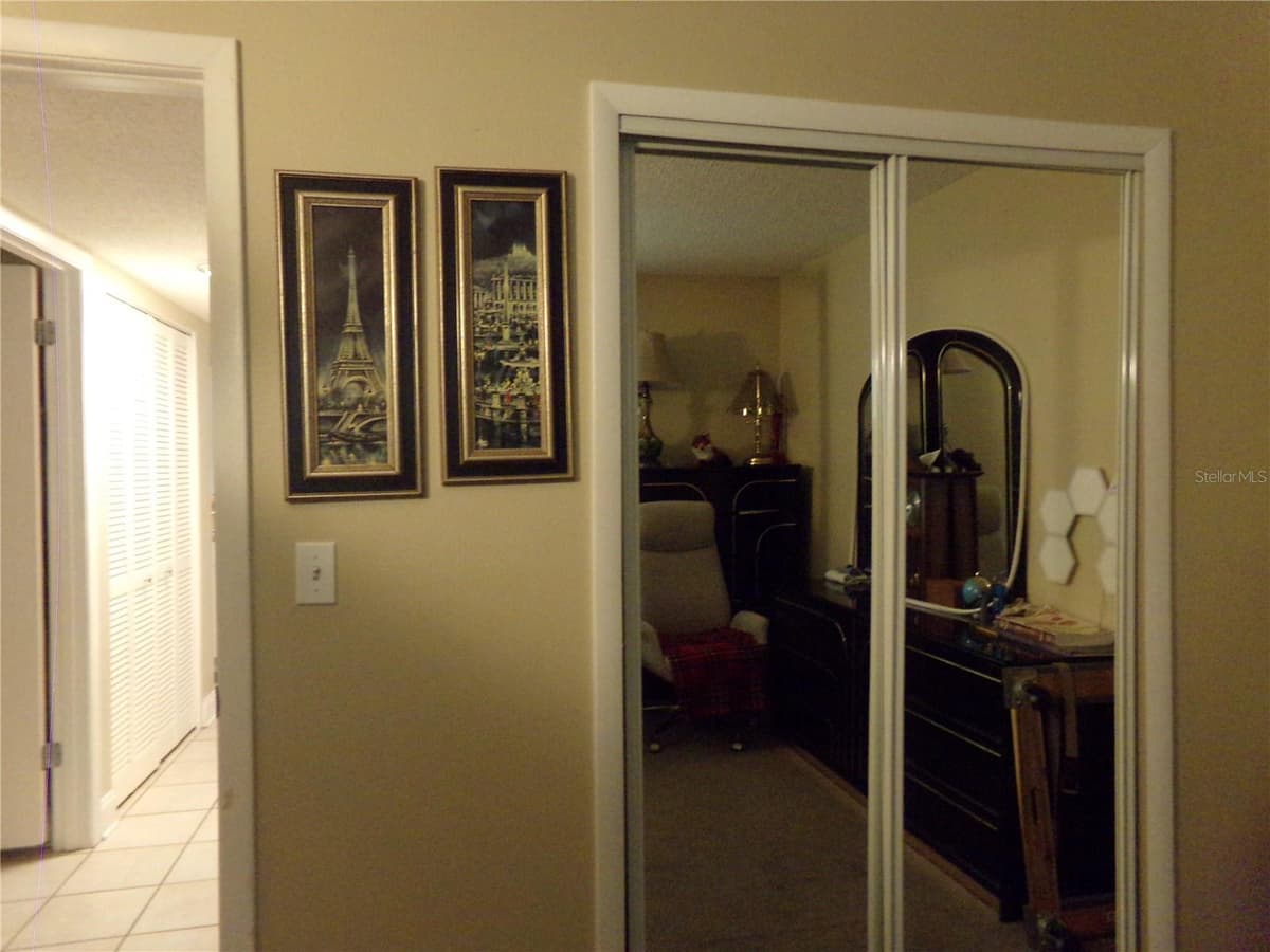110 CYPRESS WOODS CT — photo 18 of 31