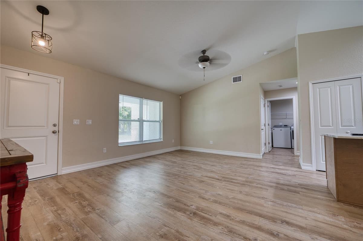 3472 DAVIS STREET — photo 5 of 33