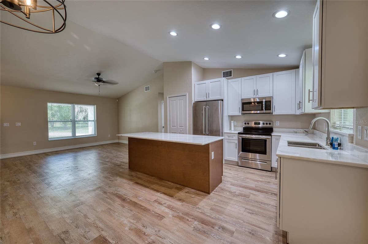 3472 DAVIS STREET — photo 10 of 33