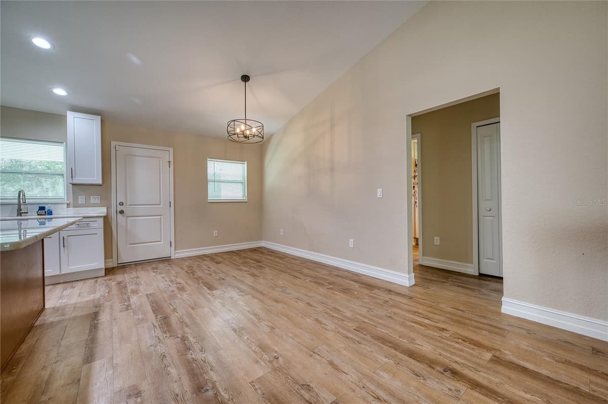 3472 DAVIS STREET — photo 12 of 33