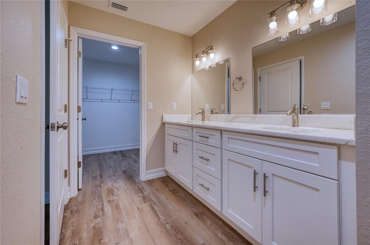 3472 DAVIS STREET — photo 16 of 33