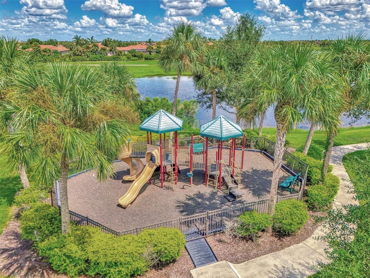 24268 GALLBERRY DRIVE — photo 96 of 100