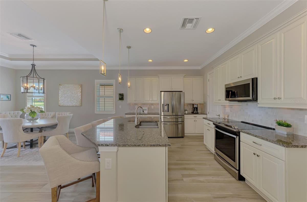 24268 GALLBERRY DRIVE — photo 17 of 100