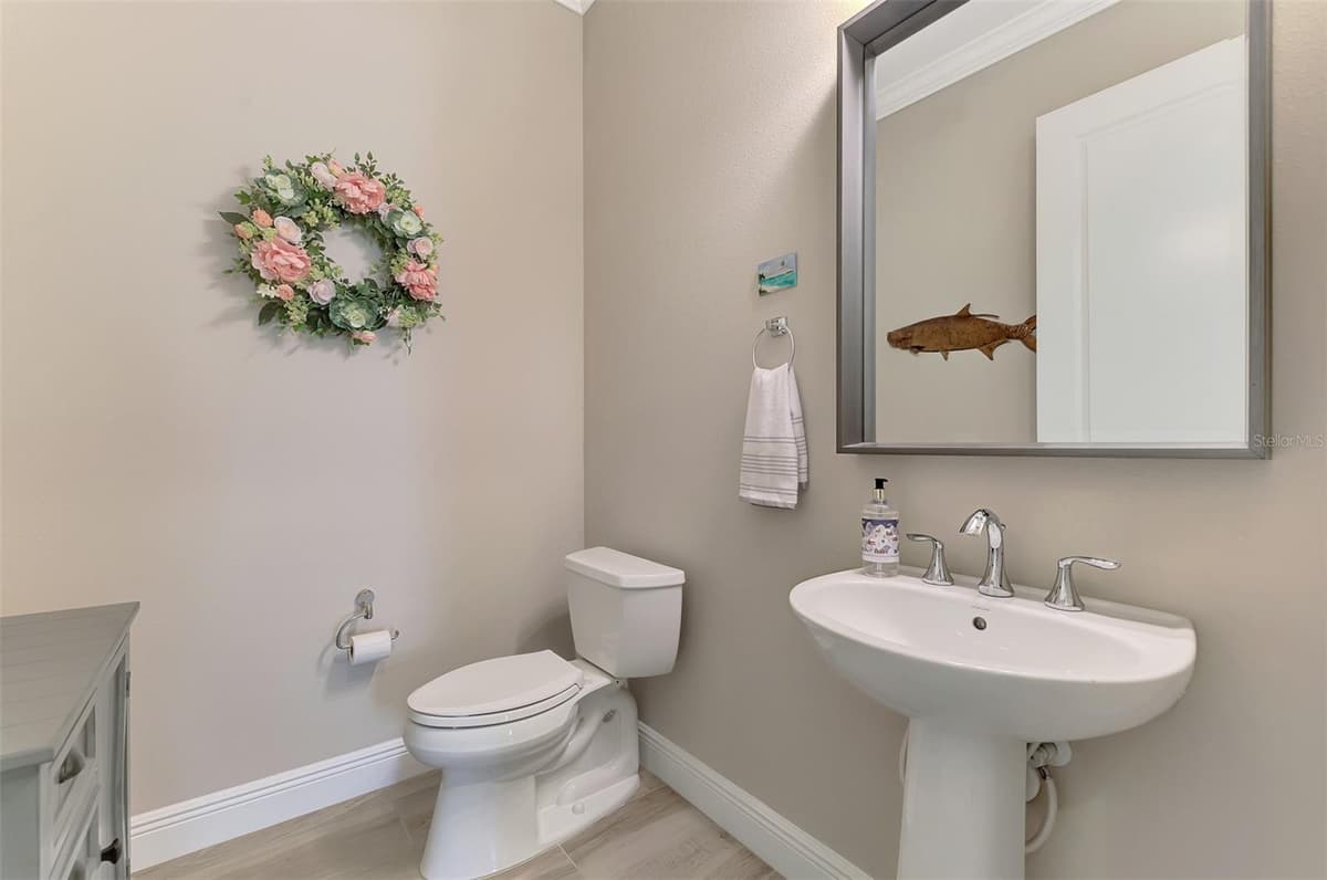 24268 GALLBERRY DRIVE — photo 46 of 100