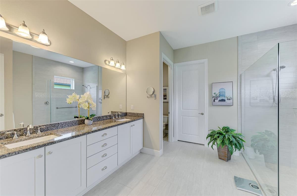 24268 GALLBERRY DRIVE — photo 32 of 100