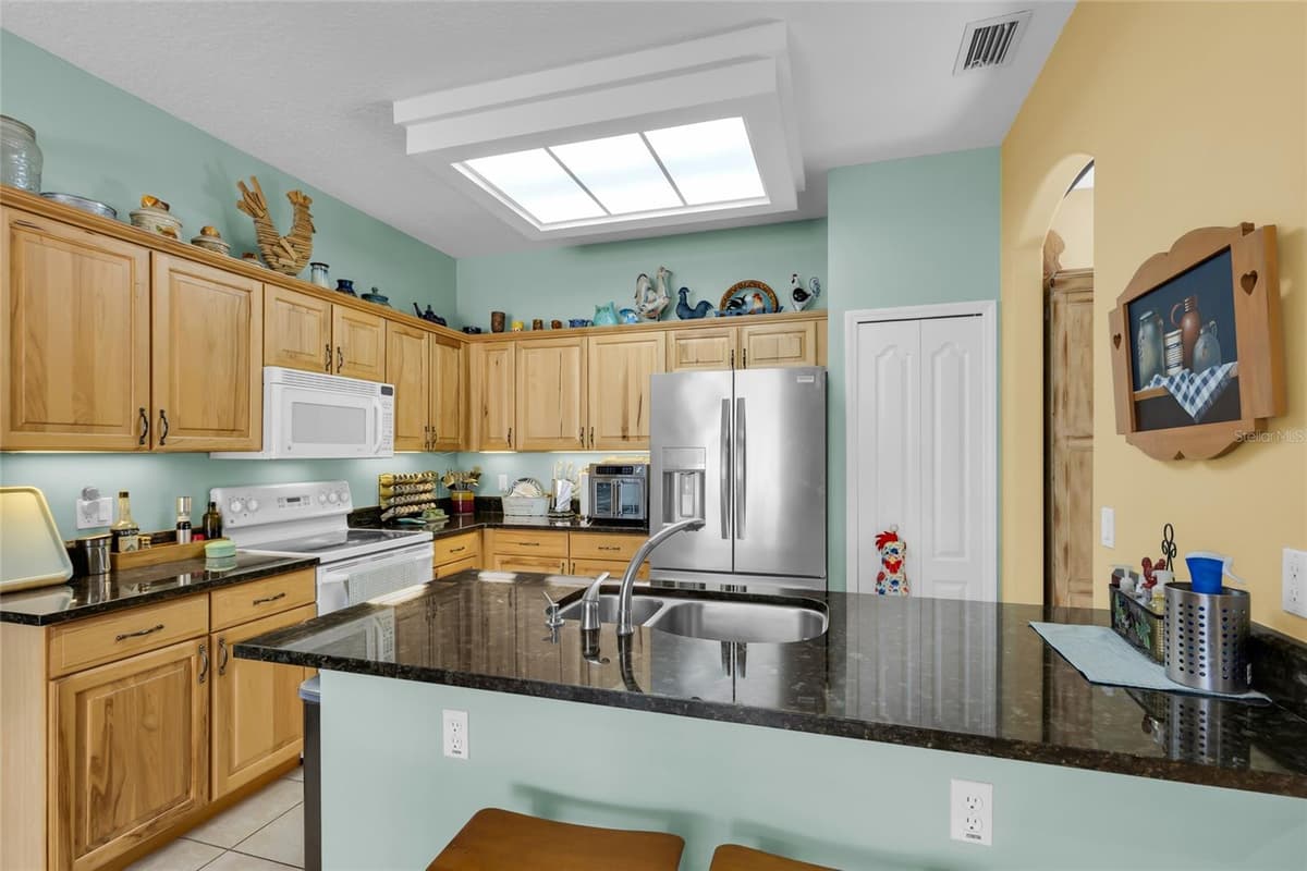 1940 FARMINGTON COURT — photo 14 of 46