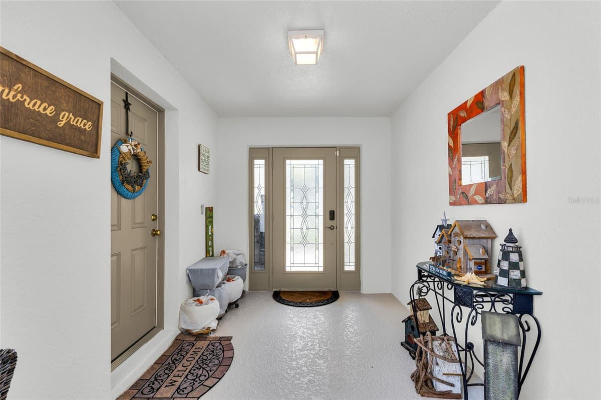1940 FARMINGTON COURT — photo 4 of 46