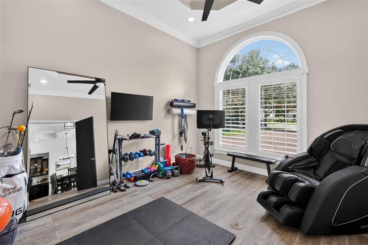 9616 SAN FERNANDO COURT — photo 9 of 42