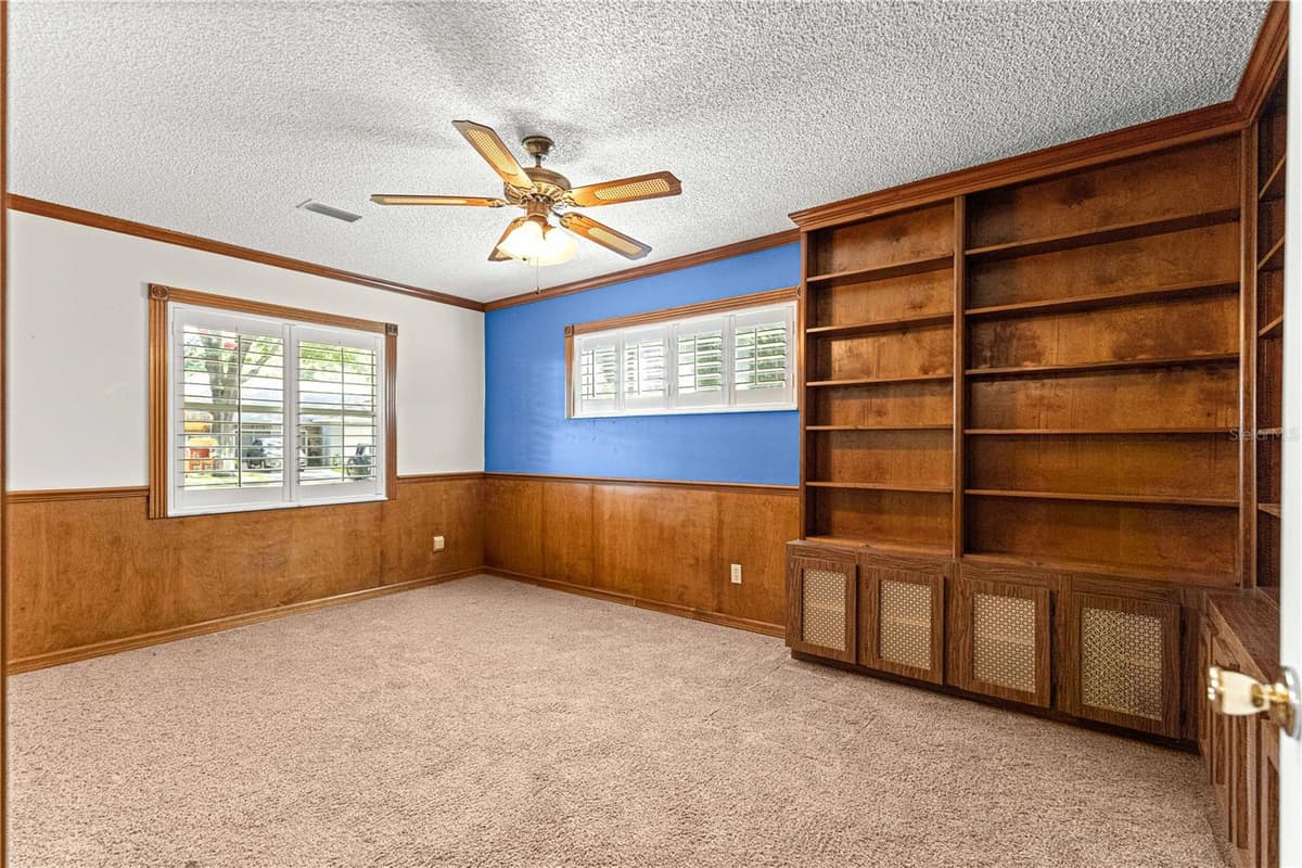 8802 92ND STREET — photo 17 of 37