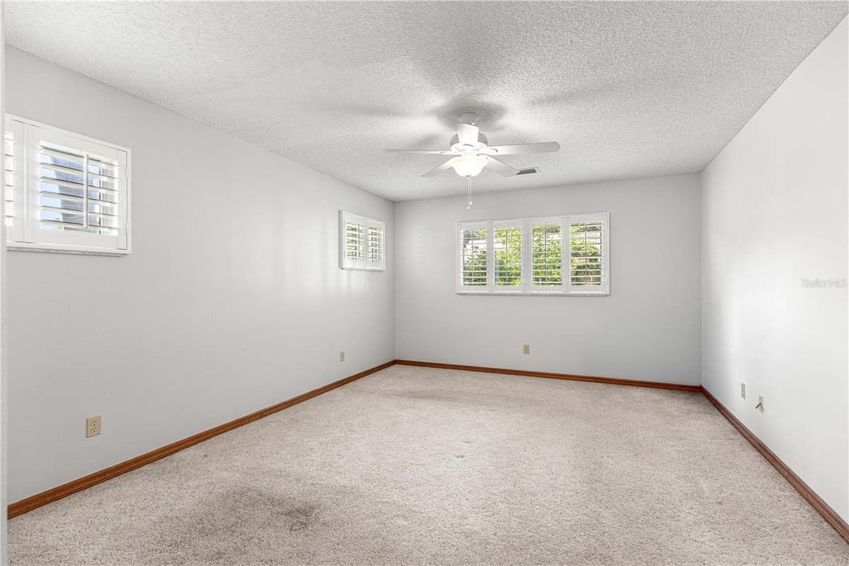 8802 92ND STREET — photo 20 of 37